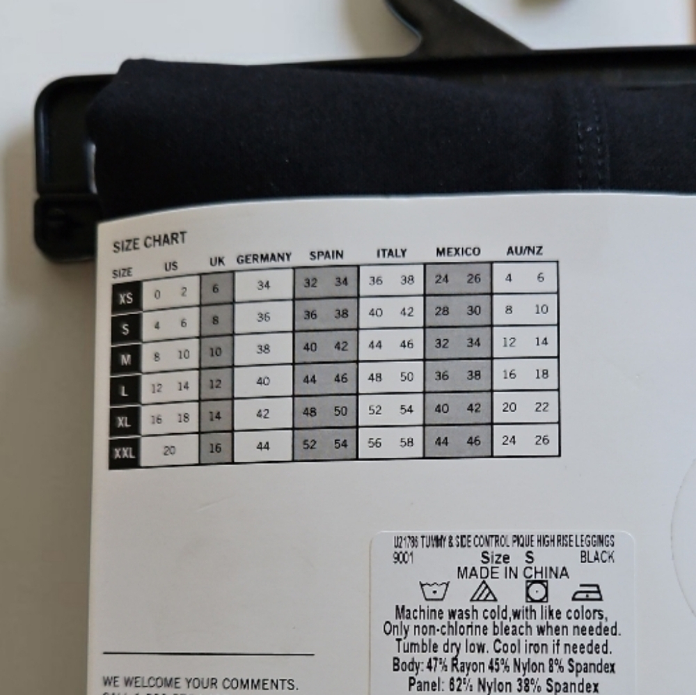 HUE Enhancers High Rise Tummy Control Leggings Black Size S NWT - Picture 3 of 5